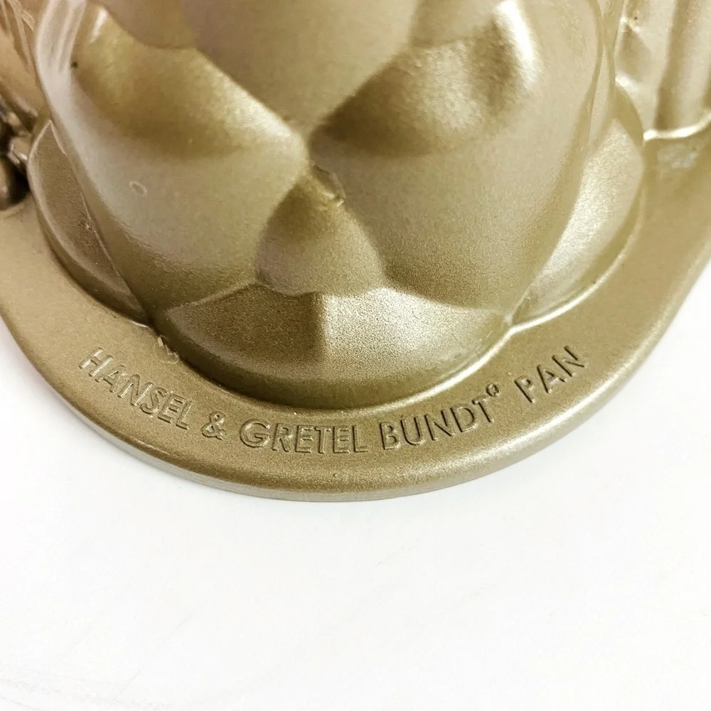 Nordic Ware Fairytale Hansel And Gretel Cottage Bundt Pan